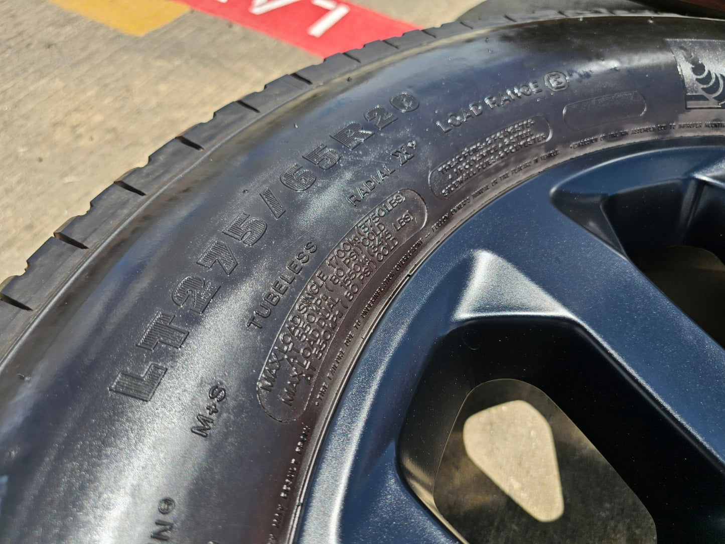 20" Dodge Ram 2500 3500 LARAMIE OEM 2700 wheels rims SET tires MICHELIN