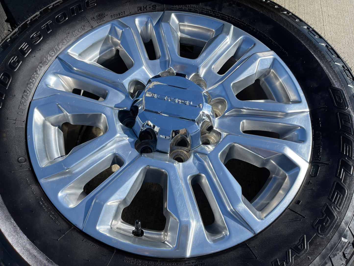 20" GMC Sierra Denali 2500 3500 OEM 5957 wheels rims tires DISCOUNTED