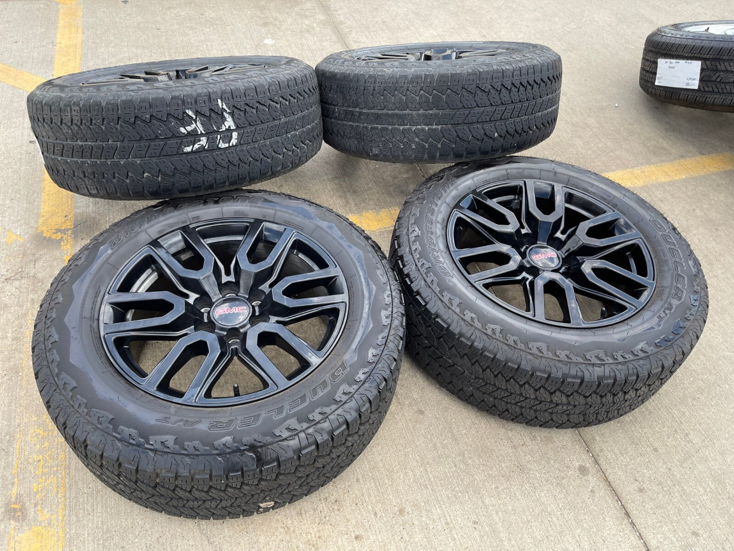 20" GMC Sierra Yukon Chevy OEM black 5914 5918 wheels rims 2023 2024 2025 2026
