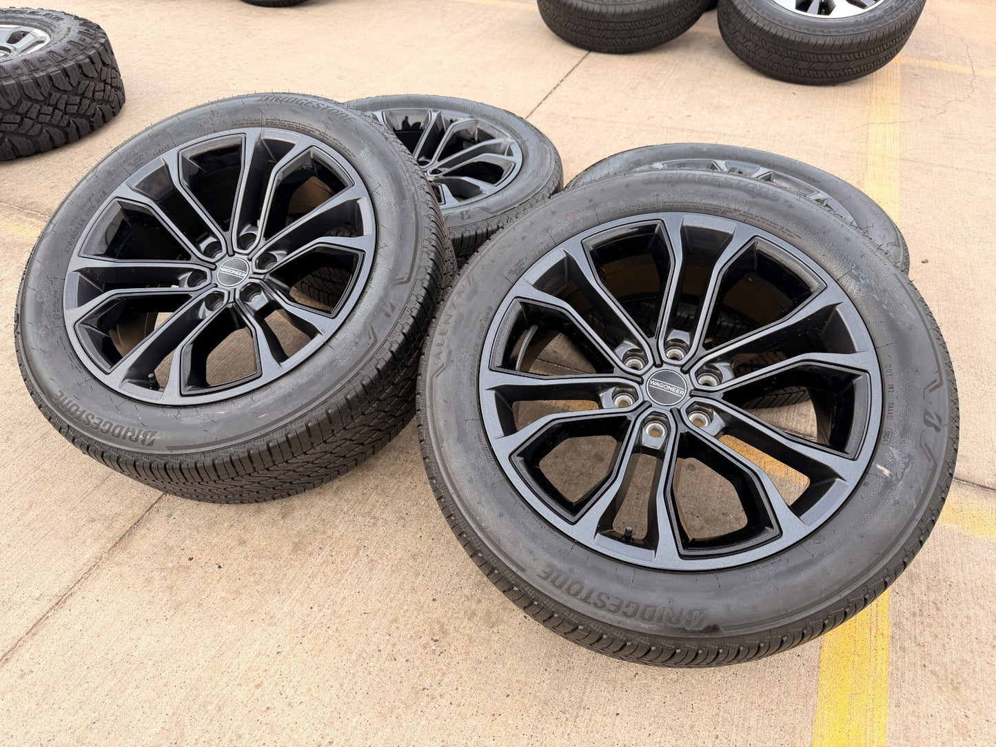 22" Jeep Grand Wagoneer OEM 9279 Obsidian rims wheels RAM 1500 2023 2024 2025