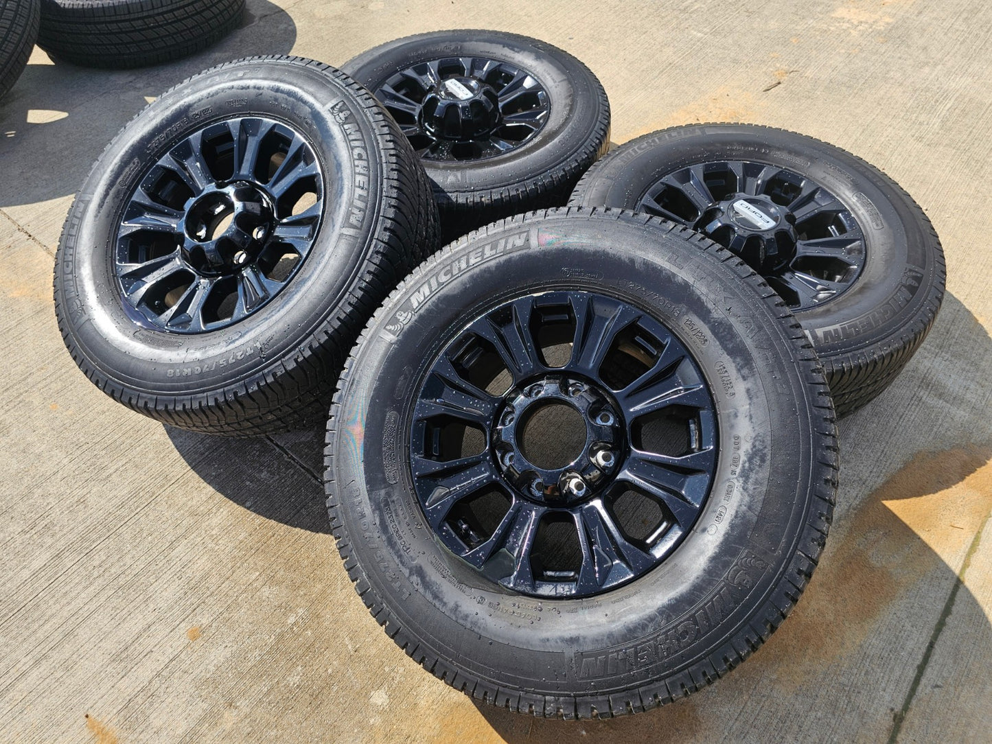 18" Ford F-250 F-350 TREMOR OEM rims wheels 10097 MICHELIN A/T2 SET