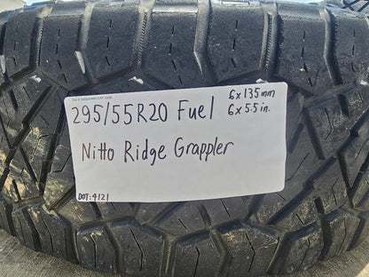 20x9 FUEL D560 Vapor wheels rims Ford F-150 Chevy RAM 1500 Tacoma 6x139 6x135