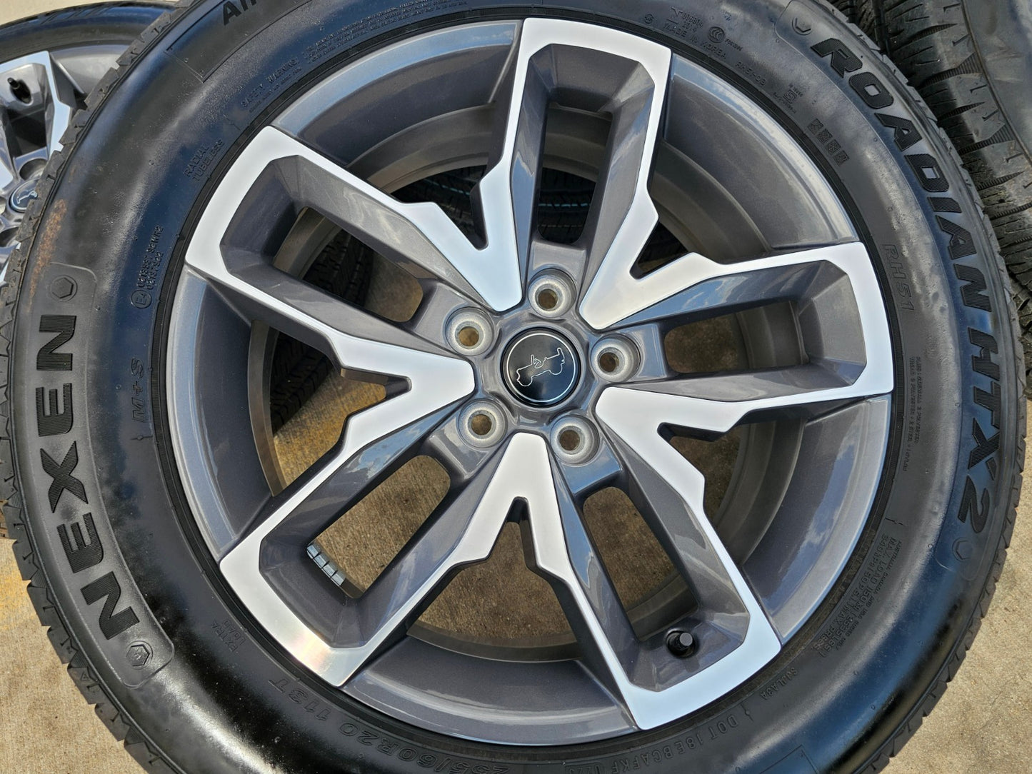 20" Jeep Wrangler Rubicon 4XE OEM 9333 wheels rims Gladiator 2024 2025 2026 NEW
