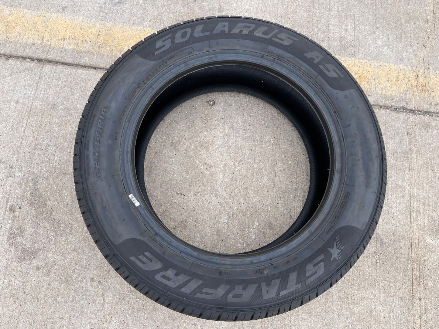 (1) 225/60/18 Starfire Solarus A/S tire 225/60r18 100H M+S NEW