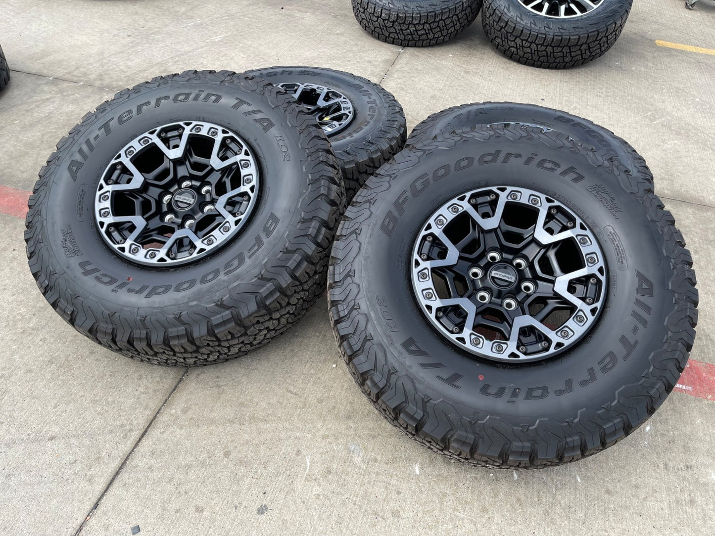17" Ford F-150 Raptor R OEM BEADLOCK rims wheels 2025 2026 2027 BFG KO2 37" NEW