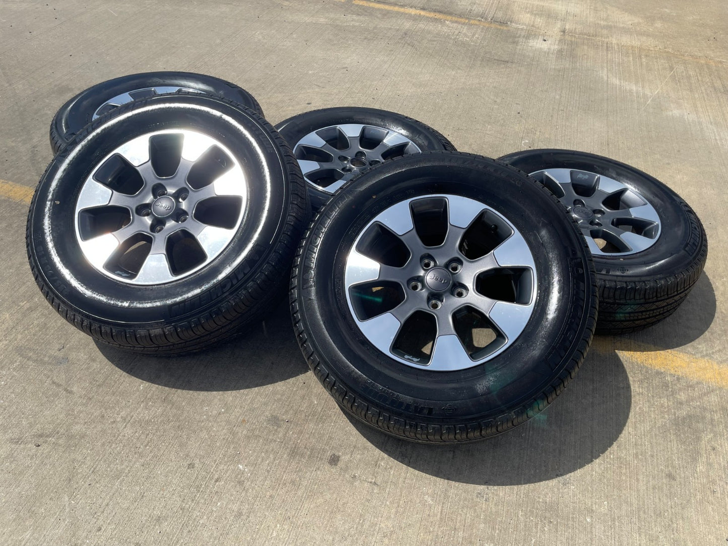 18" Jeep Wrangler Gladiator Sahara OEM wheels rims 9222 SET MICHELIN