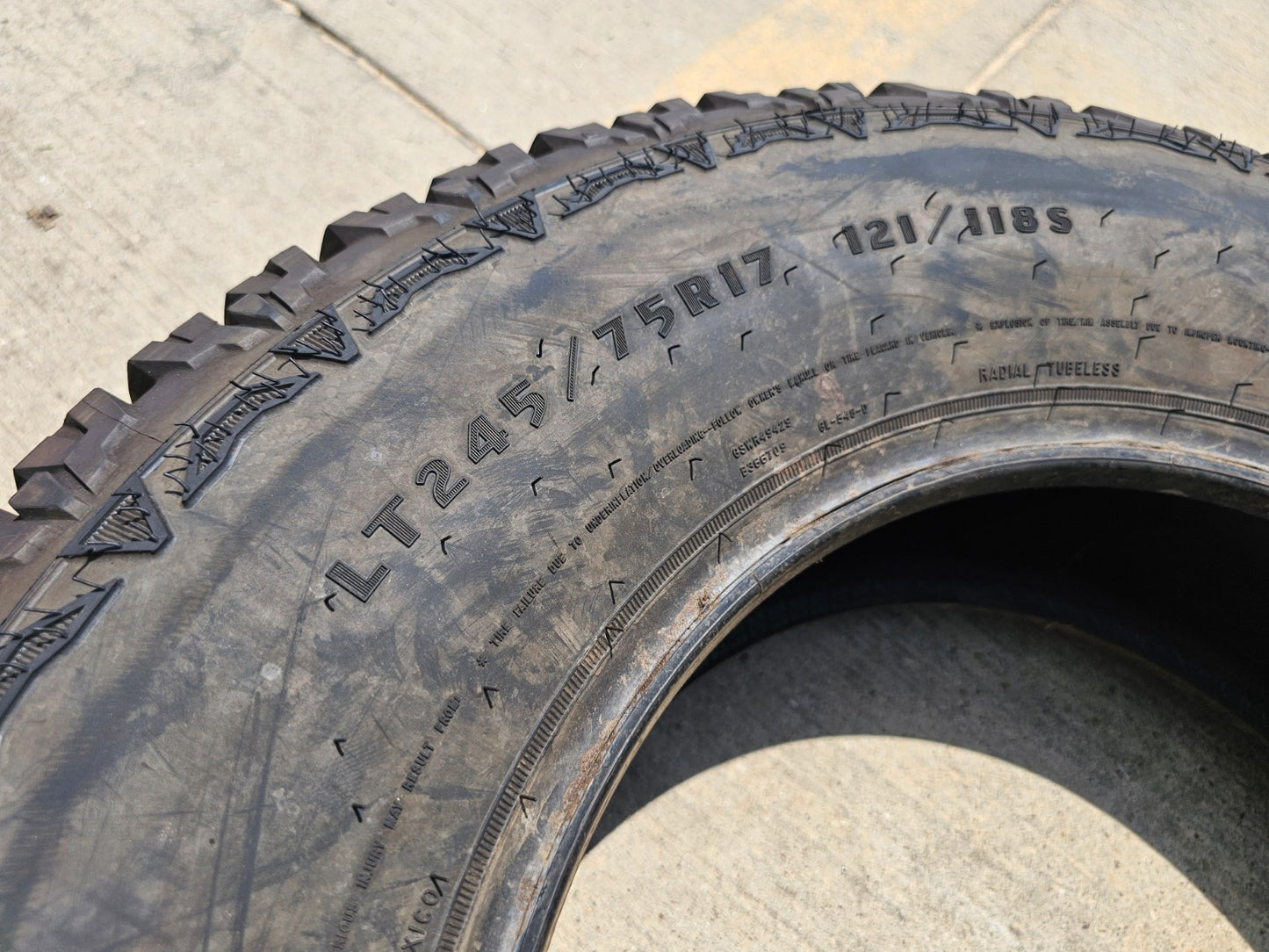 (1) 245/75/17 Kelly Edge A/T tire 245/75R17 M+S 121S LT 10 ply LRE NEW