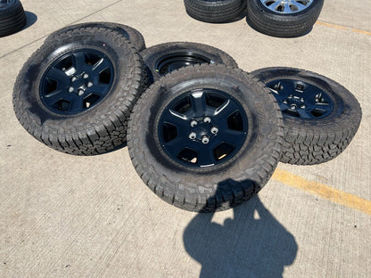 17" Jeep Gladiator MOJAVE OEM wheels rims Black Wrangler Rubicon 9260 2022 2023