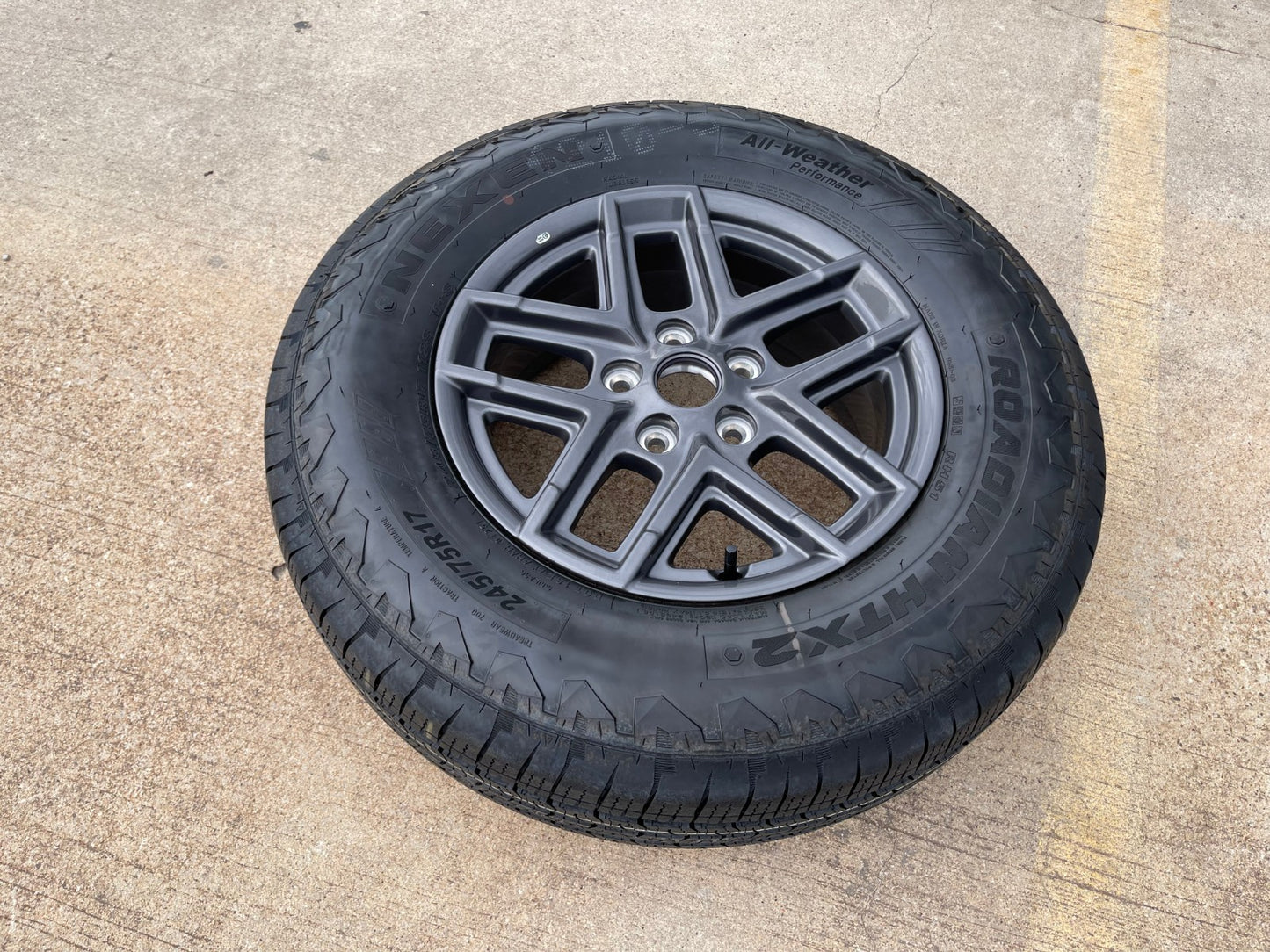 17" Jeep Wrangler Rubicon Sport S OEM wheel rim 51649 Gladiator NEXEN NEW