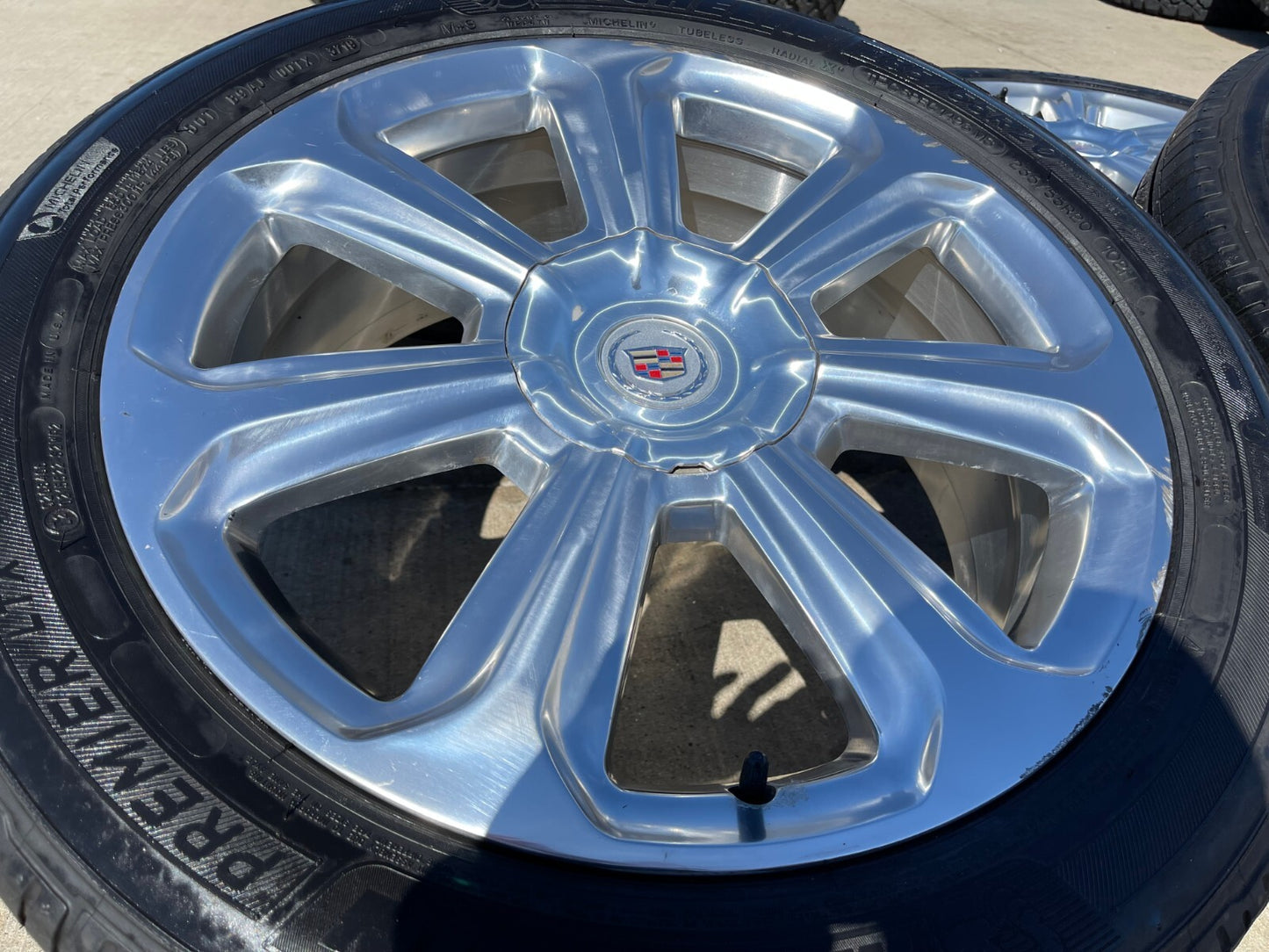 20" Cadillac XT6 XT5 SRX OEM 4708 wheels rims DISCOUNTED