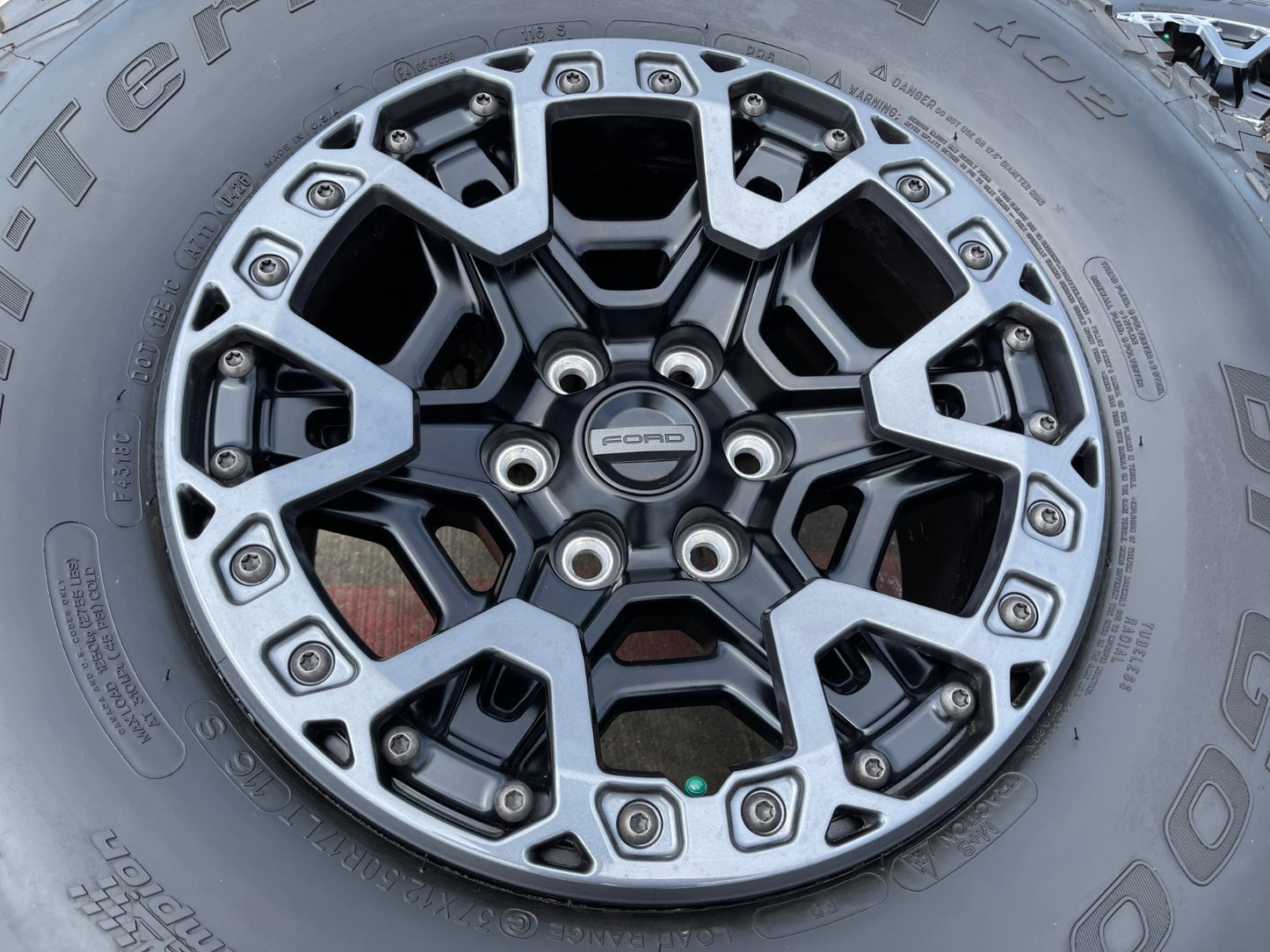 17" Ford F-150 Raptor R OEM BEADLOCK rims wheels 2025 2026 2027 BFG KO2 37" NEW