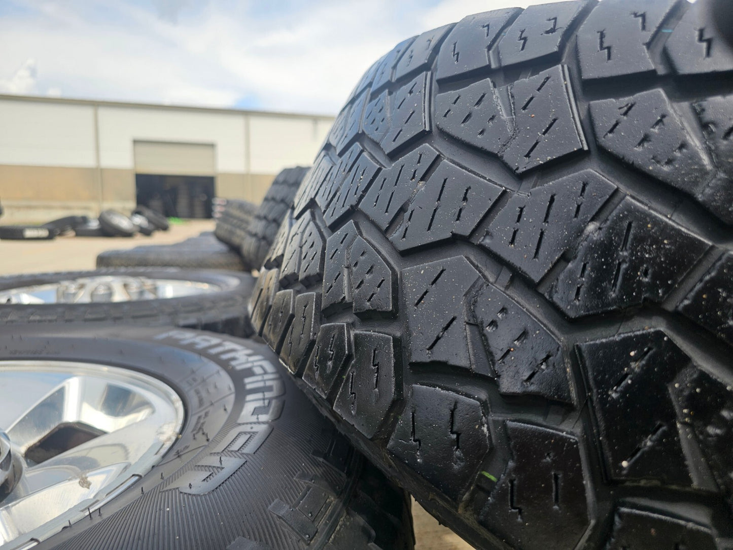 17" Dodge Ram 2500 3500 OEM wheels rims 2187 tires
