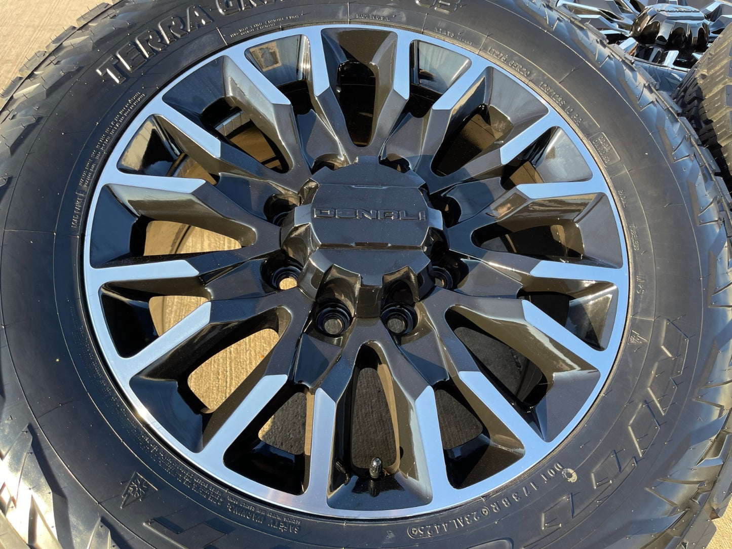 20" GMC Sierra Chevy Silverado 2500 3500 OEM Replica wheels rims NITRO 34" NEW