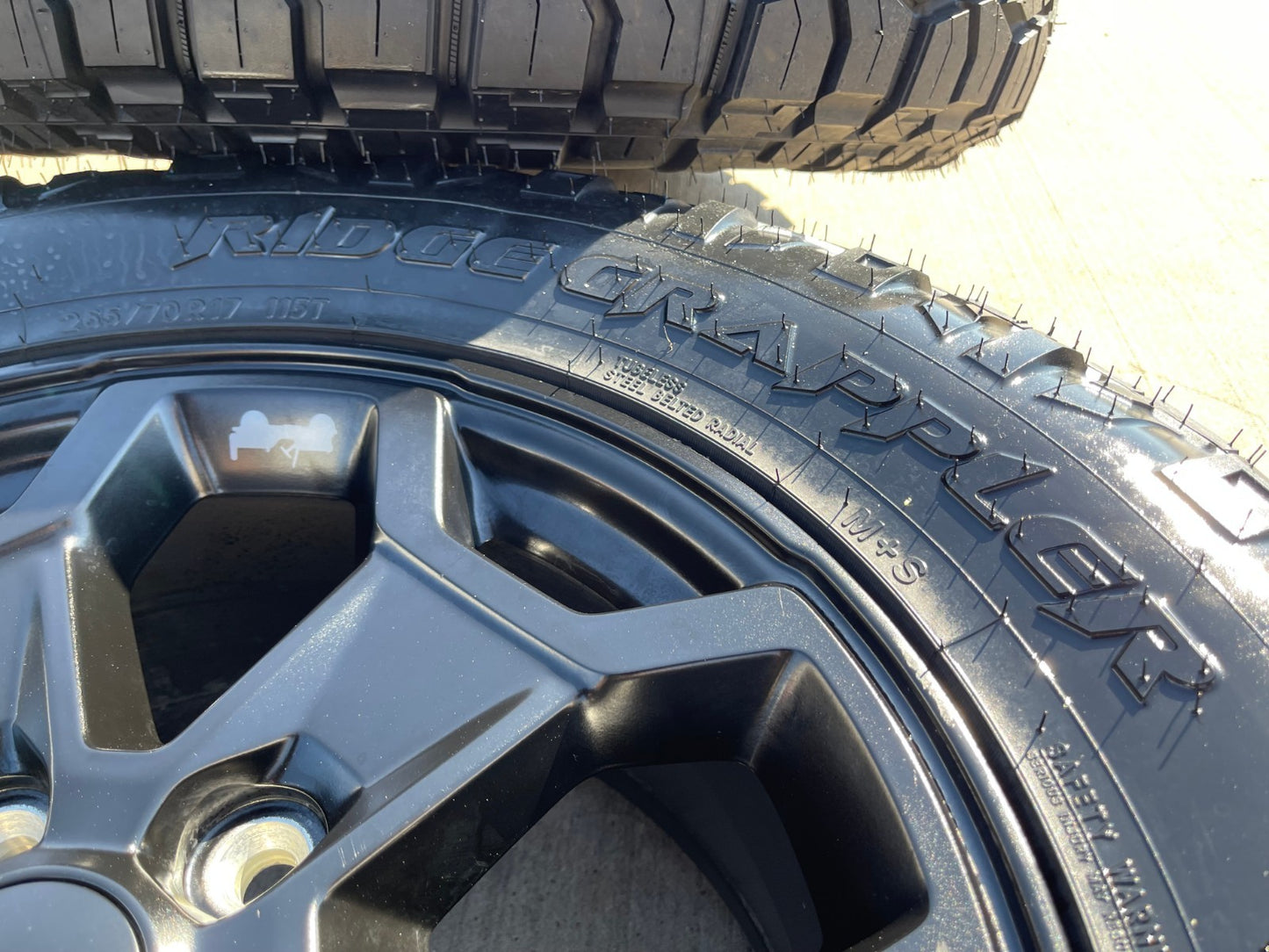 17" Jeep Wrangler SPORT OEM wheels rims tires 9237 black NEW NITRO