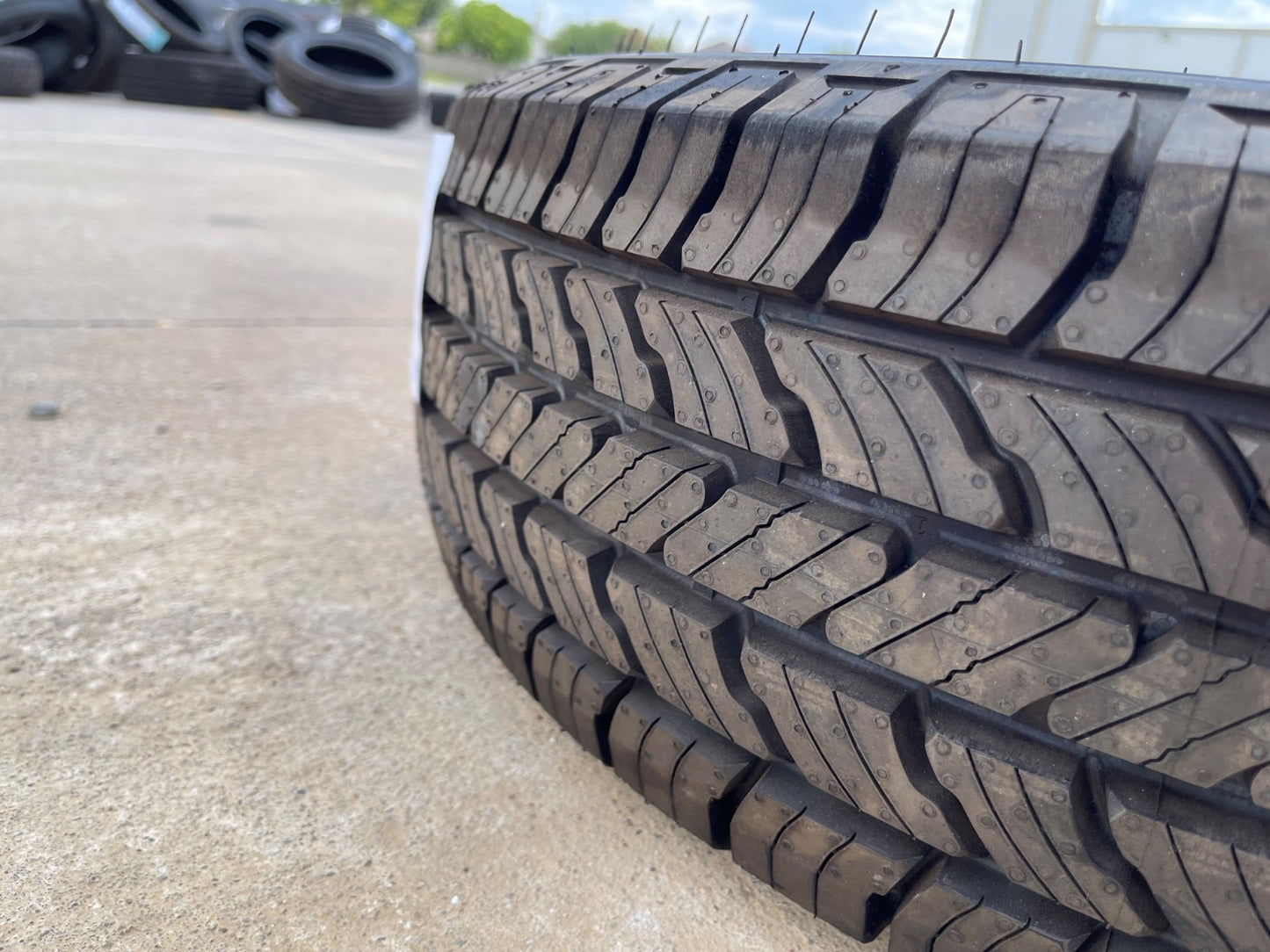 (1) 245/75/17 Ironman All Country H/T tire 245/75R17 M+S 121S LT 10 ply LRE NEW