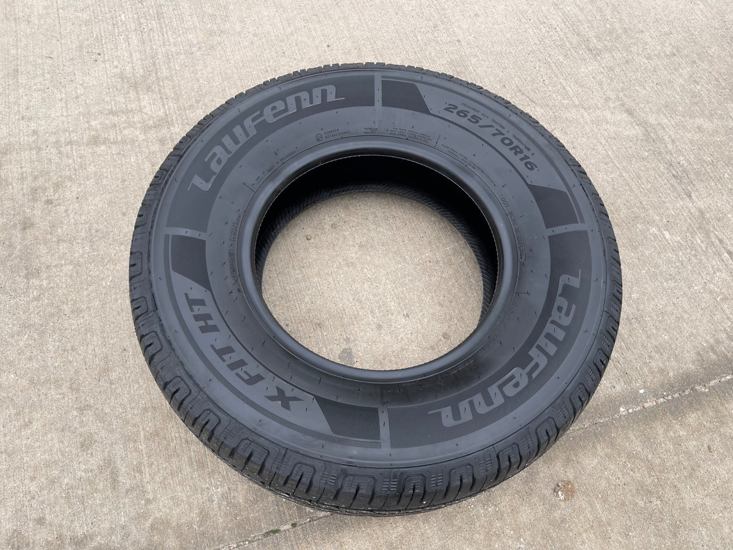 (1) 265/70/16 Laufenn X Fit H/T tire 265/70R16 112T NEW