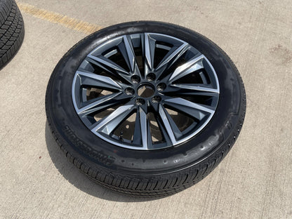(1) 22" Cadillac Escalade OEM Platinum 4869 95028 wheel rim 2022 2023 2024 2025