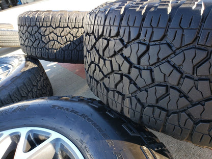 20" Ford F-250 F-350 OEM Lariat wheels rims 10292 tires