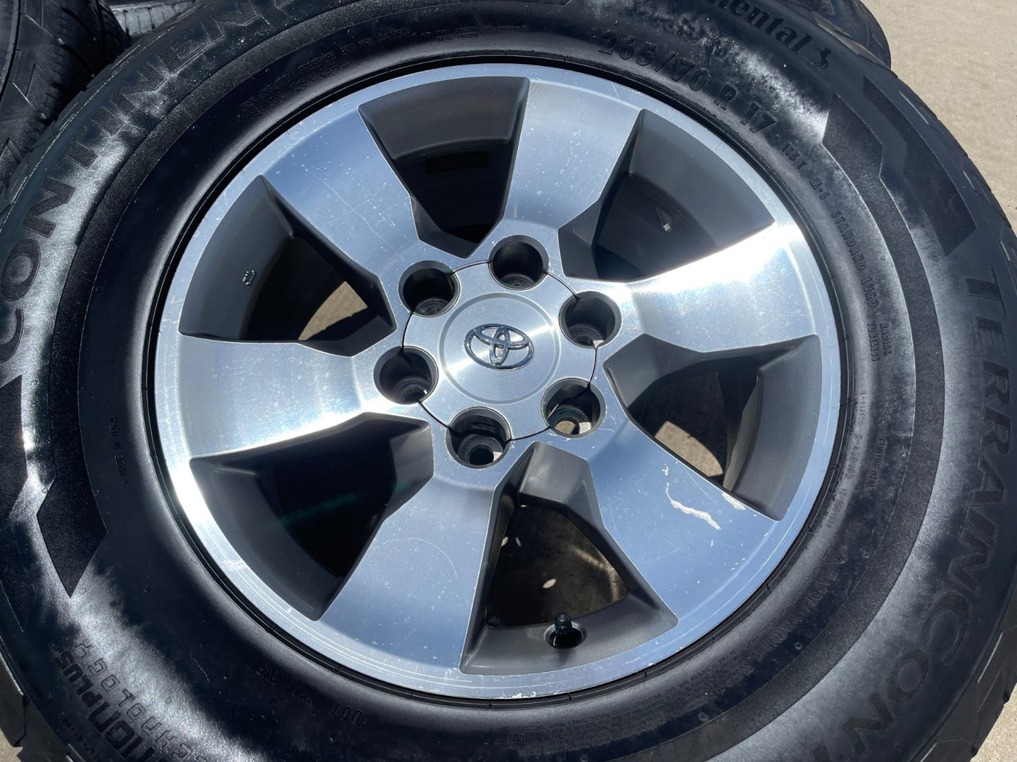 17" Toyota Tacoma 4Runner OEM 69562 wheels rims tires DISCOUNTED