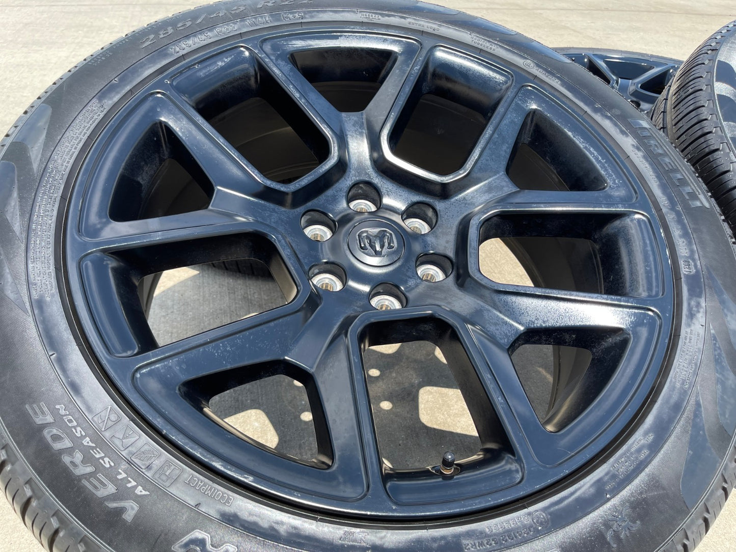 22" Dodge Ram 1500 OEM LIMITED Laramie wheels rims black 2725 2684 PIRELLI