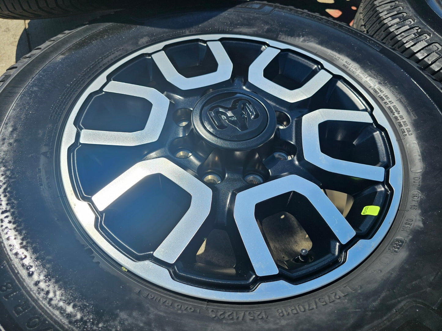 18" Ram 2500 3500 LARAMIE OEM wheels rims 2694 tires MICHELIN NEW