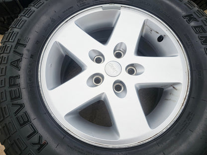 (1) 17" Jeep Gladiator OEM wheels rims 9074 Wrangler Kenda Klever A/T spare