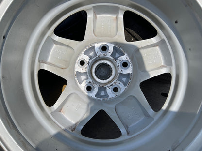 17" Jeep Wrangler Gladiator OEM wheels rims 9074 tires MICHELIN PRIMACY LTX NEW