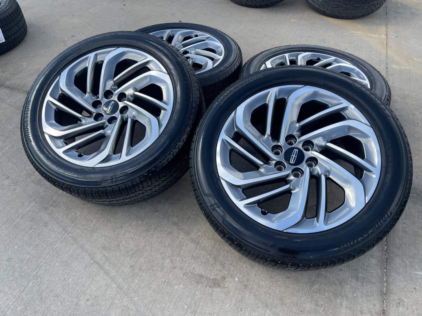 22" Lincoln Navigator OEM 94225 rims wheels BLACK LABEL BRIDGESTONE SET NEW