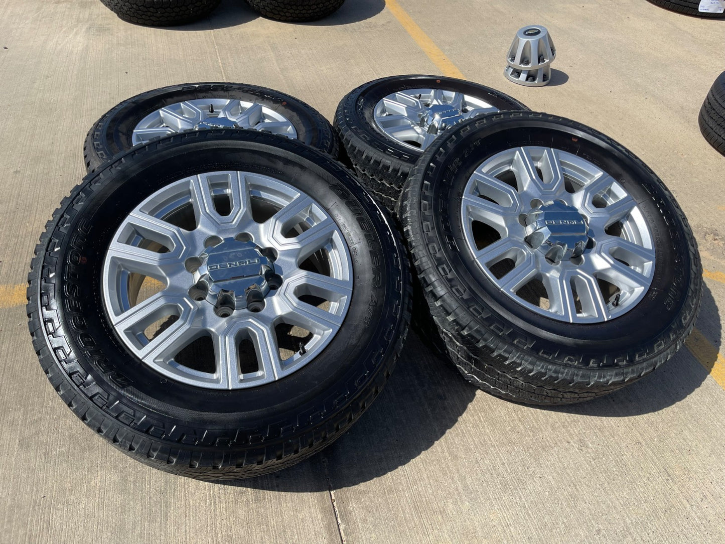 20" GMC Sierra AT4 2500 3500 OEM wheels rims 5950 Silverado SET BRIDGESTONE