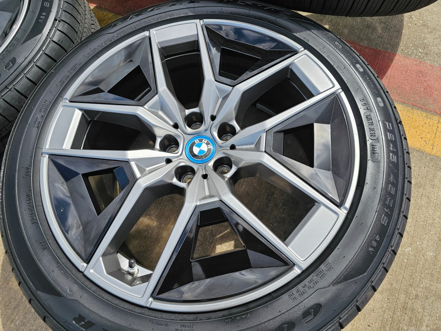 19" BMW OEM 5 Series wheels rims 86710 5x112 G60 i5 2024 2025 2026 NEW