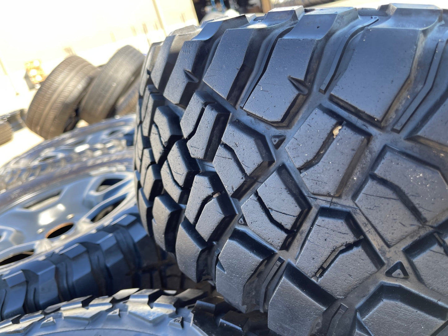 17" Jeep Wrangler Rubicon Sahara OEM wheels rims 9240 9220 black BFG KM3