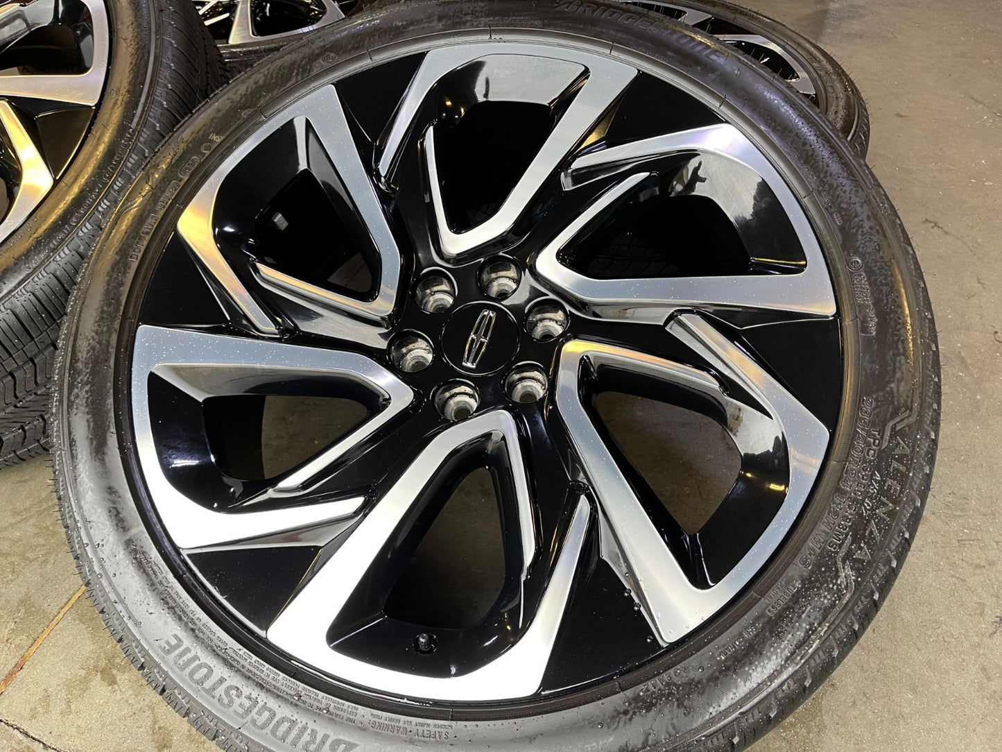 24" Lincoln Navigator BLACK LABEL OEM 10669 rims wheels Ford 2025 2026 2027 NEW