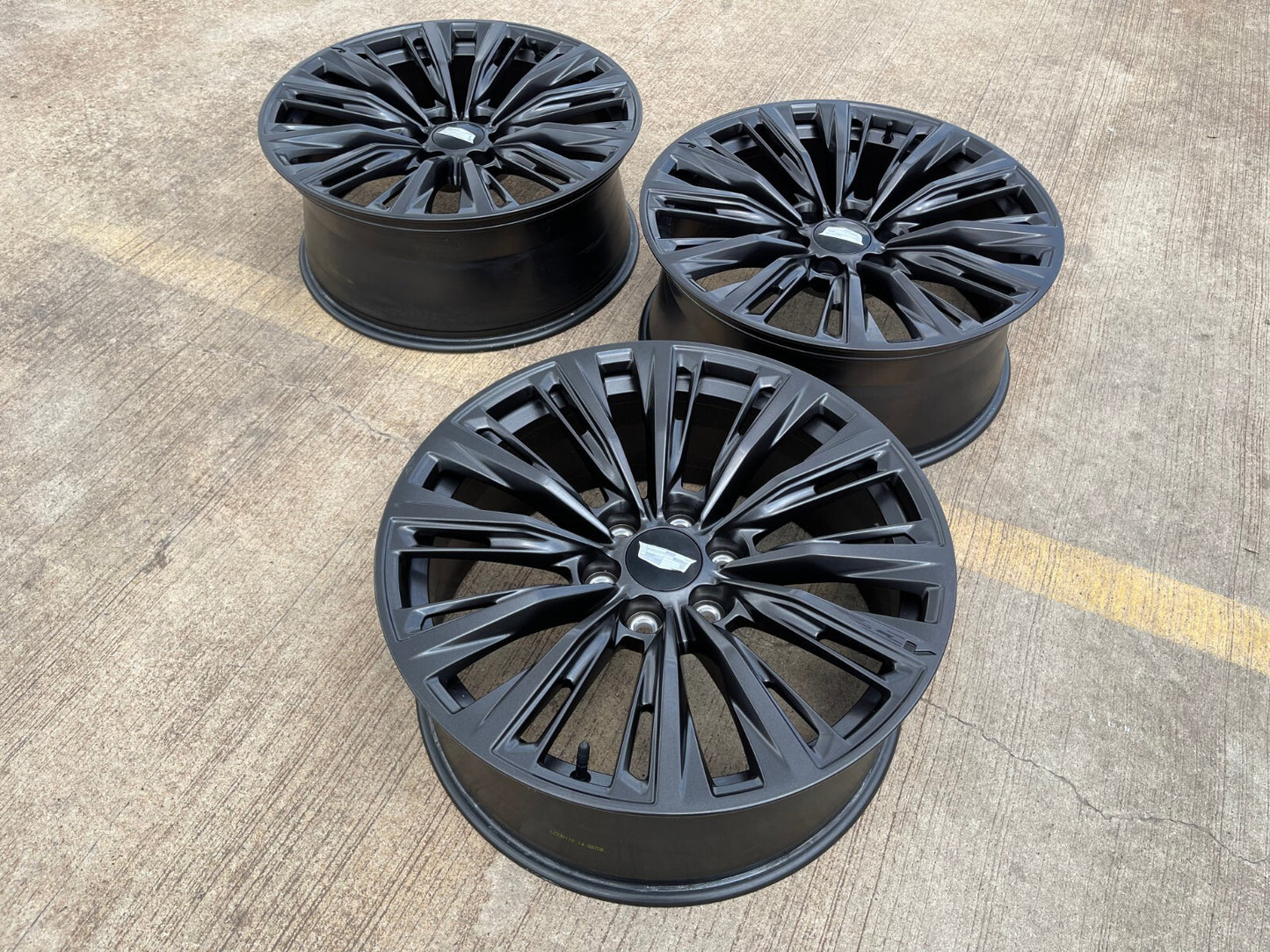 22" Cadillac Escalade V V600 Platinum OEM ORIGINAL wheel rim 2023 2024 2025 NEW