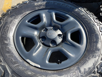 17" Jeep Wrangler Rubicon Sahara OEM wheels rims 9240 9220 black BFG KM3