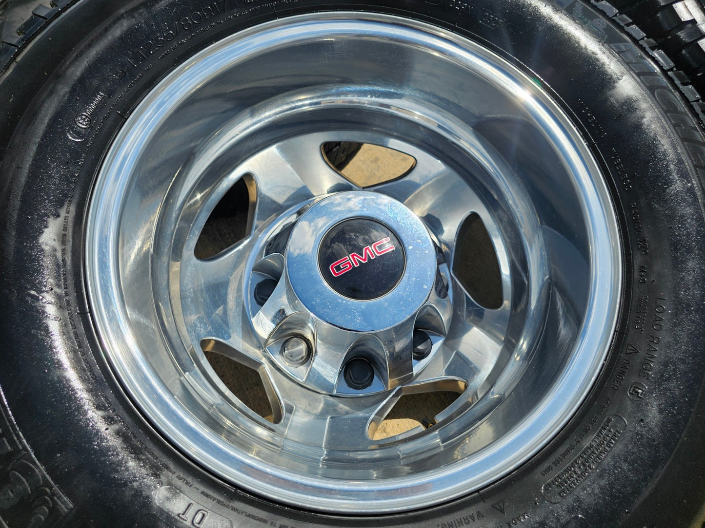 17" Chevy Silverado GMC Sierra 3500 Dually rims wheels OEM 5519 5520 MICHELIN