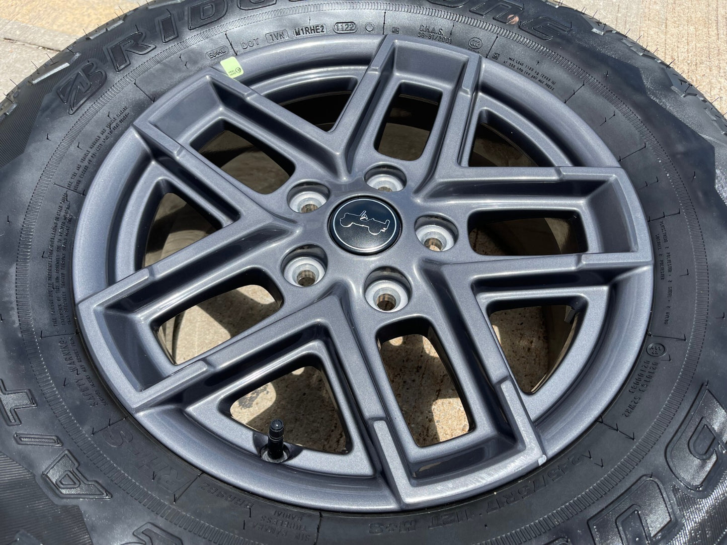 17" Jeep Wrangler Rubicon Sport S OEM wheel rim 51649 Gladiator DUELER A/T
