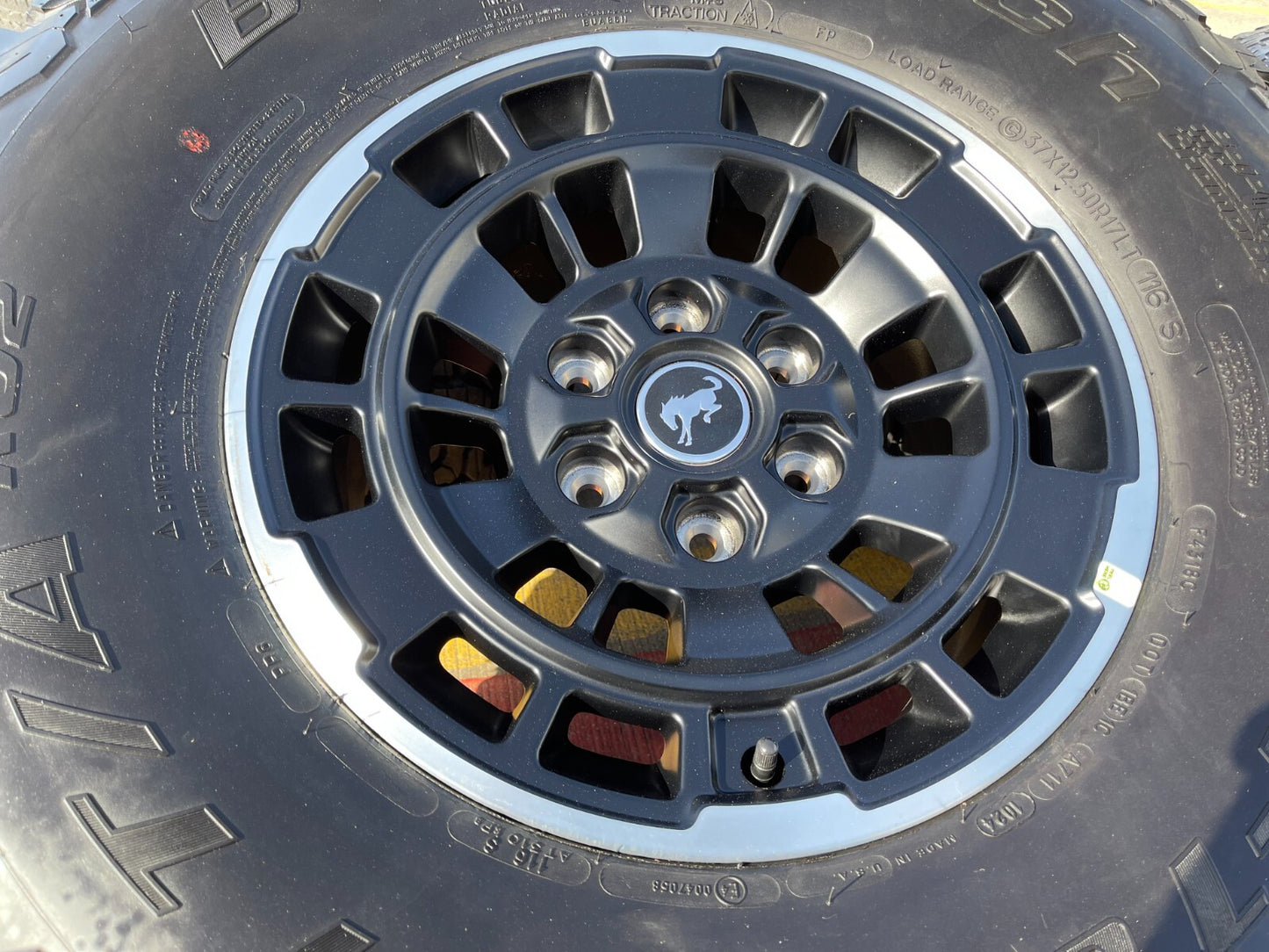 17" Ford Bronco HERITAGE SASQUATCH OEM 22025 wheels rims SET BFG KO2 A/T 37" NEW