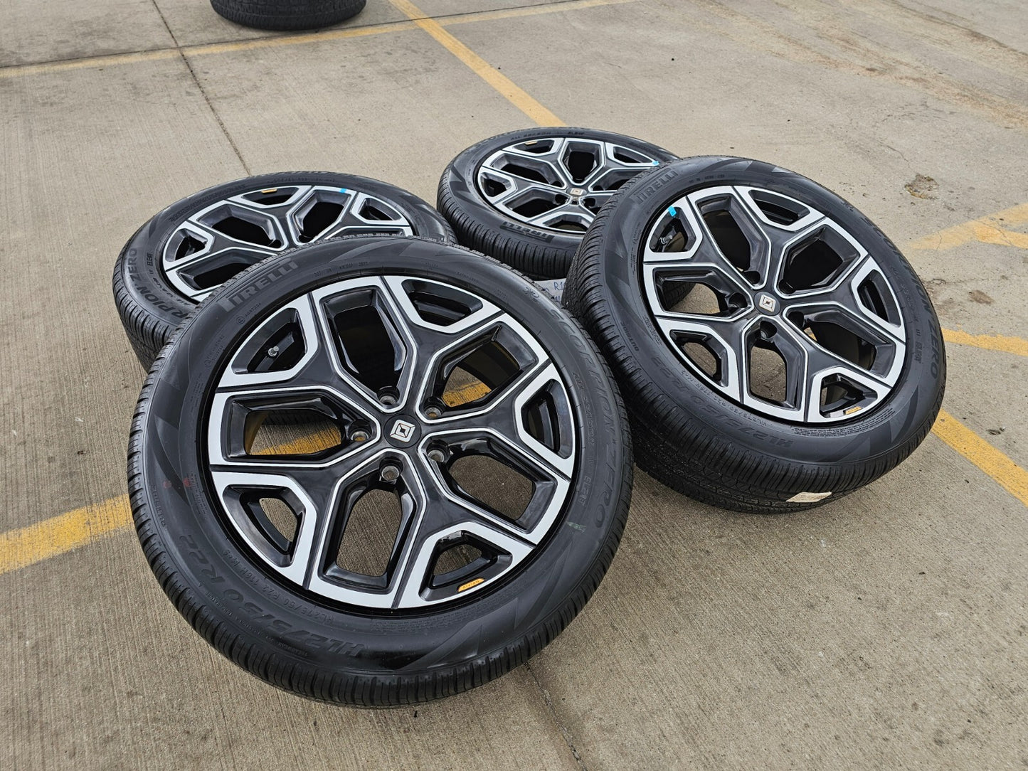 22" Rivian R1T R1S OEM wheels rims tires PT00001895 2022 2023 2024 2025 2026 NEW