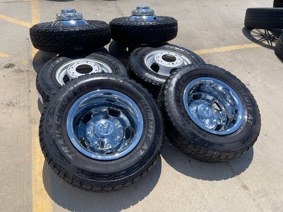 17" Dodge Ram 3500 Dually Laramie 8x200 wheels rims 2703 2704 OEM SET