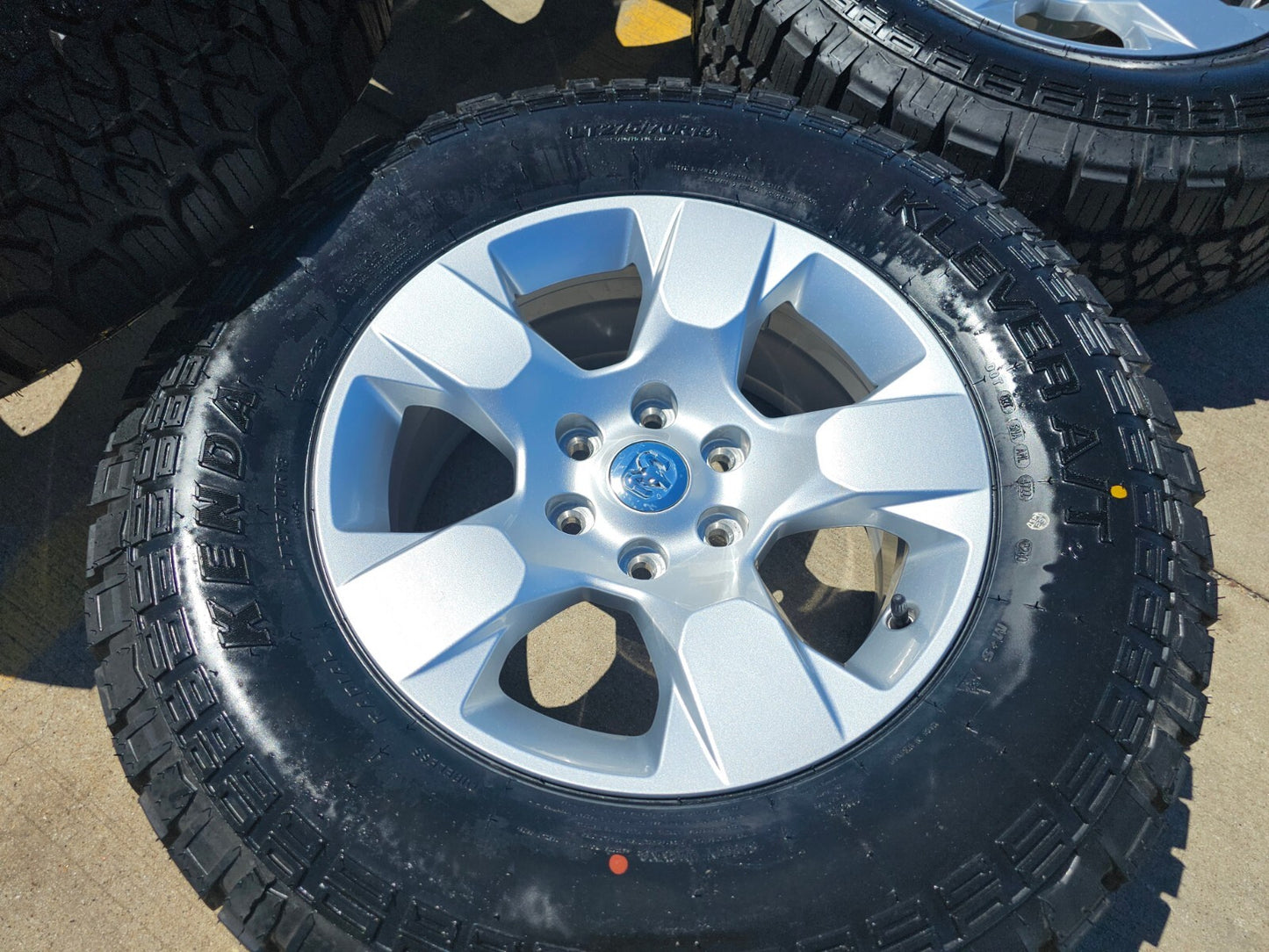 18" Dodge Ram 1500 OEM Rebel 2669 wheels rims NEW 33" A/T2