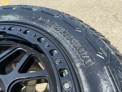20x9 20" KMC KM549 Ford Expedition F-150 6x135 wheels rims tires 33" NEW