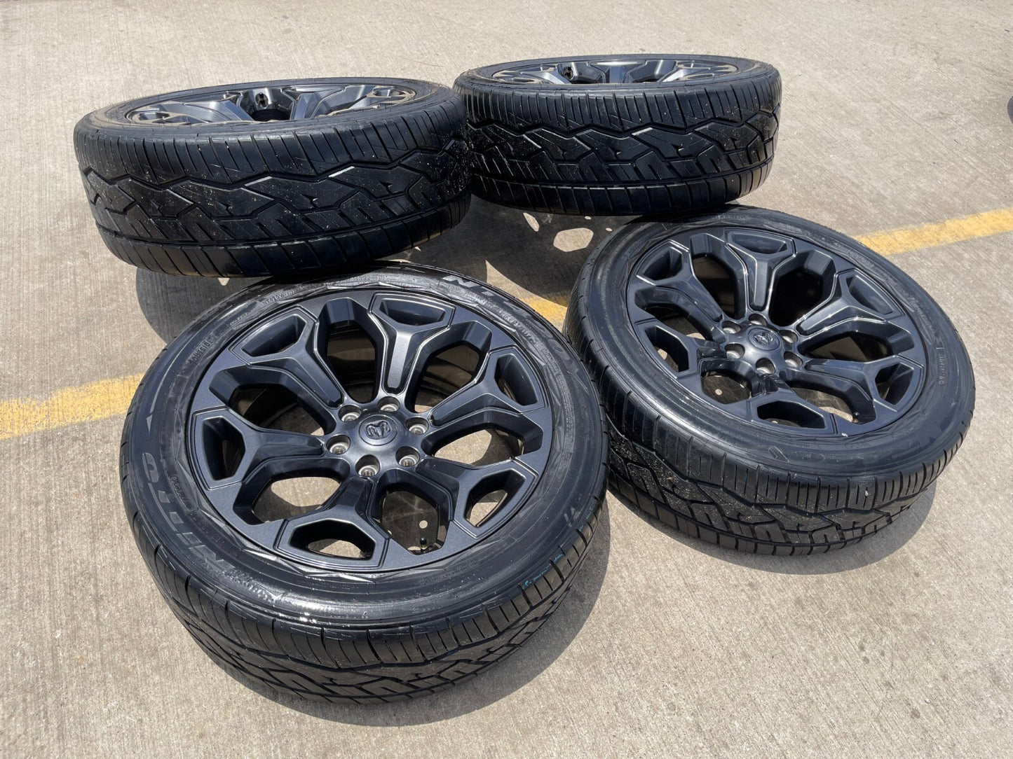22" Dodge Ram 1500 OEM Laramie wheels LIMITED Gray 2685 2727 tires