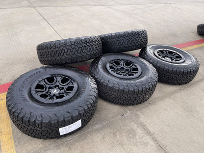 17" Ford Bronco SASQUATCH wheels rims BEADLOCK 10388 Ranger BFG KO2 A/T 37" SET
