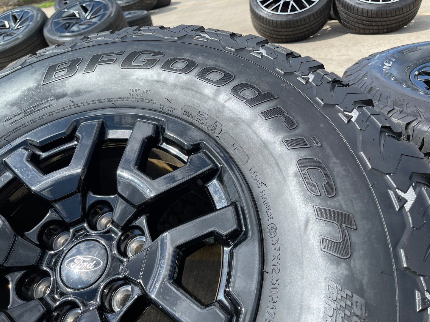 17" Ford F-150 Raptor Bronco OEM 10461 rims wheels 2025 2026 BFG KO2 A/T NEW 37"