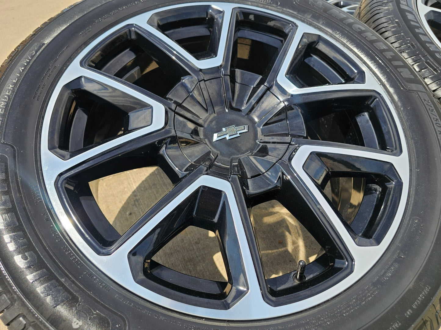 22" Chevy Tahoe Suburban RST OEM 14035 wheels rims SET Silverado 2025 2026 NEW