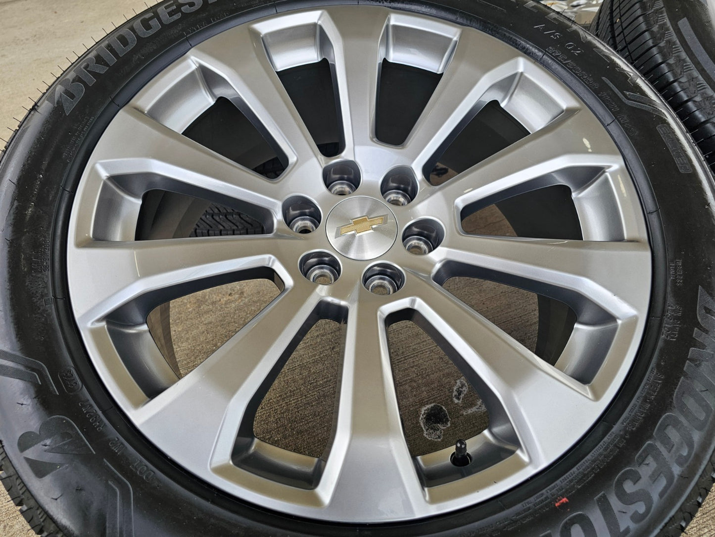 22" Chevy Silverado High Country OEM 5922 wheels rims Tahoe 2025 2026 2027 NEW