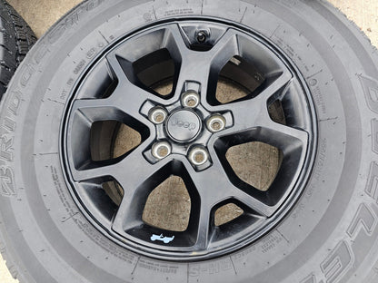 17" Jeep Wrangler Rubicon OEM 9218 wheels rims Gladiator tires SET DUELER A/T