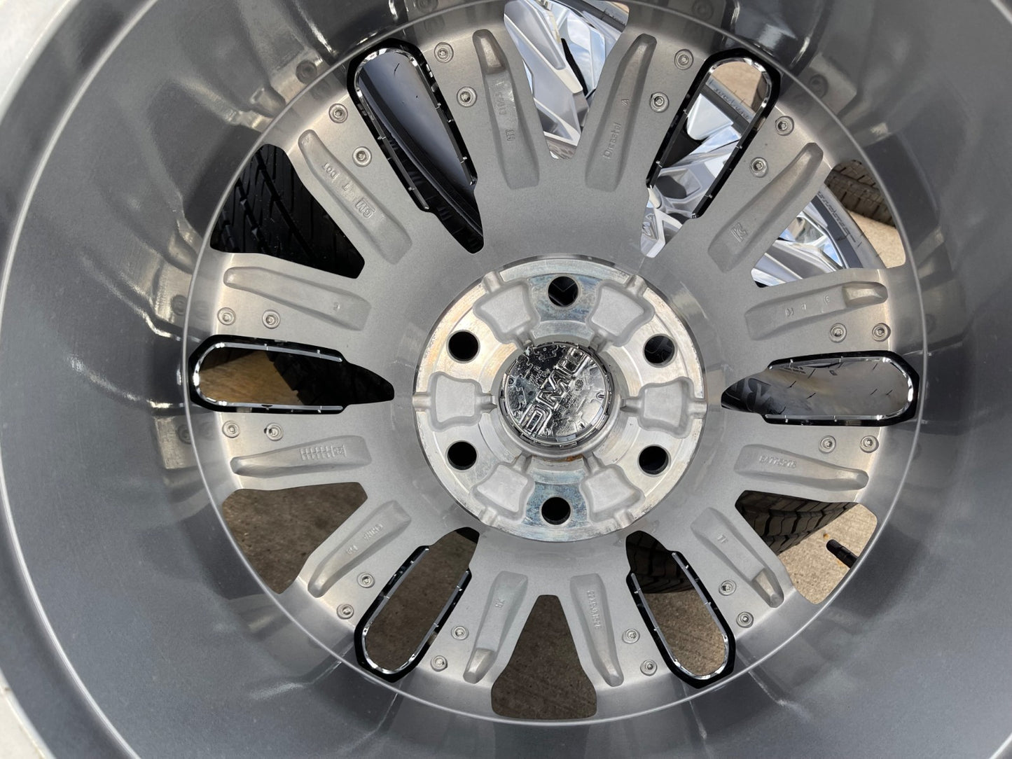 22" GMC Yukon Chevy Tahoe Escalade OEM 95513 14134 wheels rims BRIDGESTONE NEW