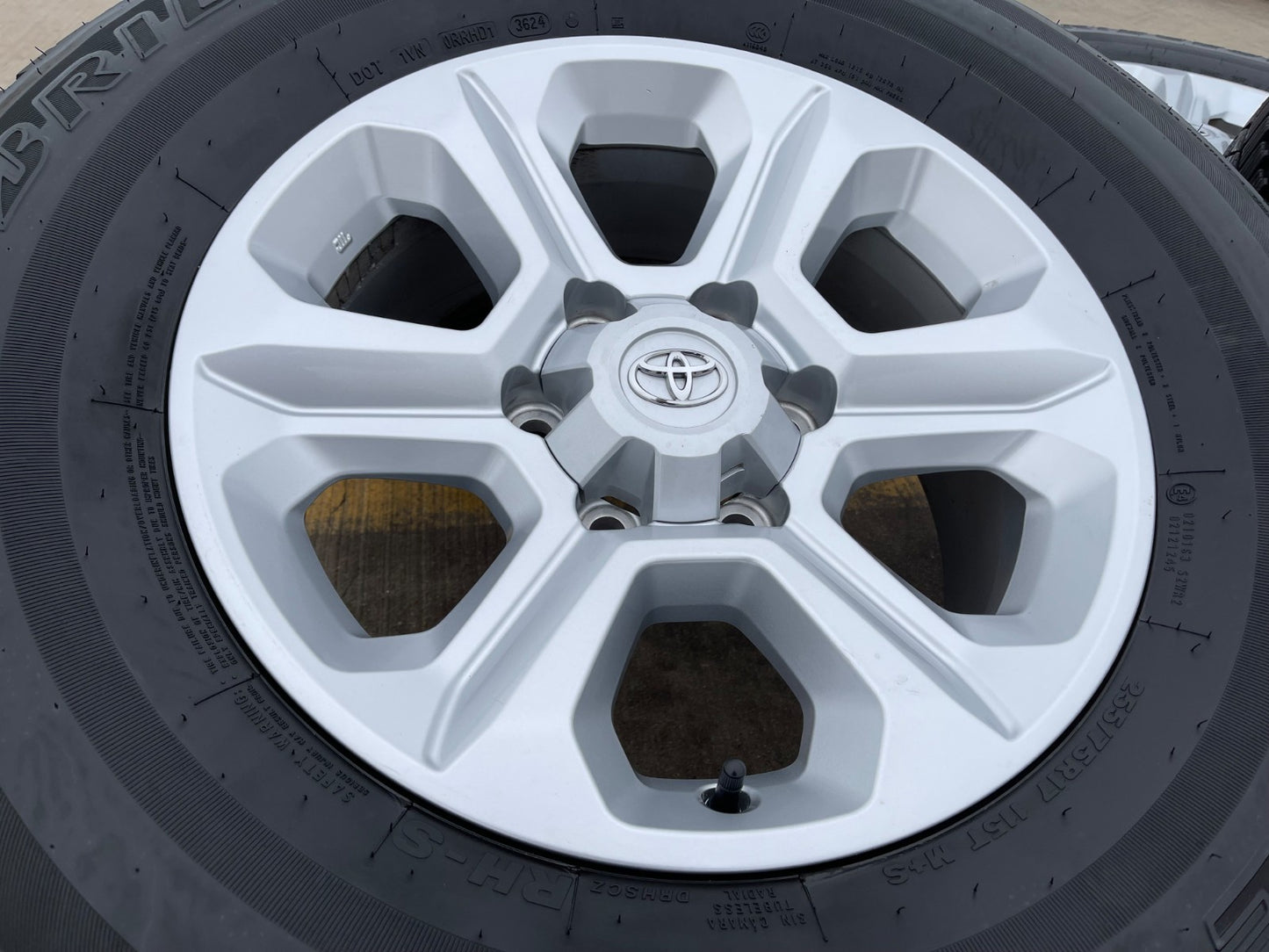 17" 4Runner Toyota Tacoma OEM wheels rims 75153 FJ DUELER A/T