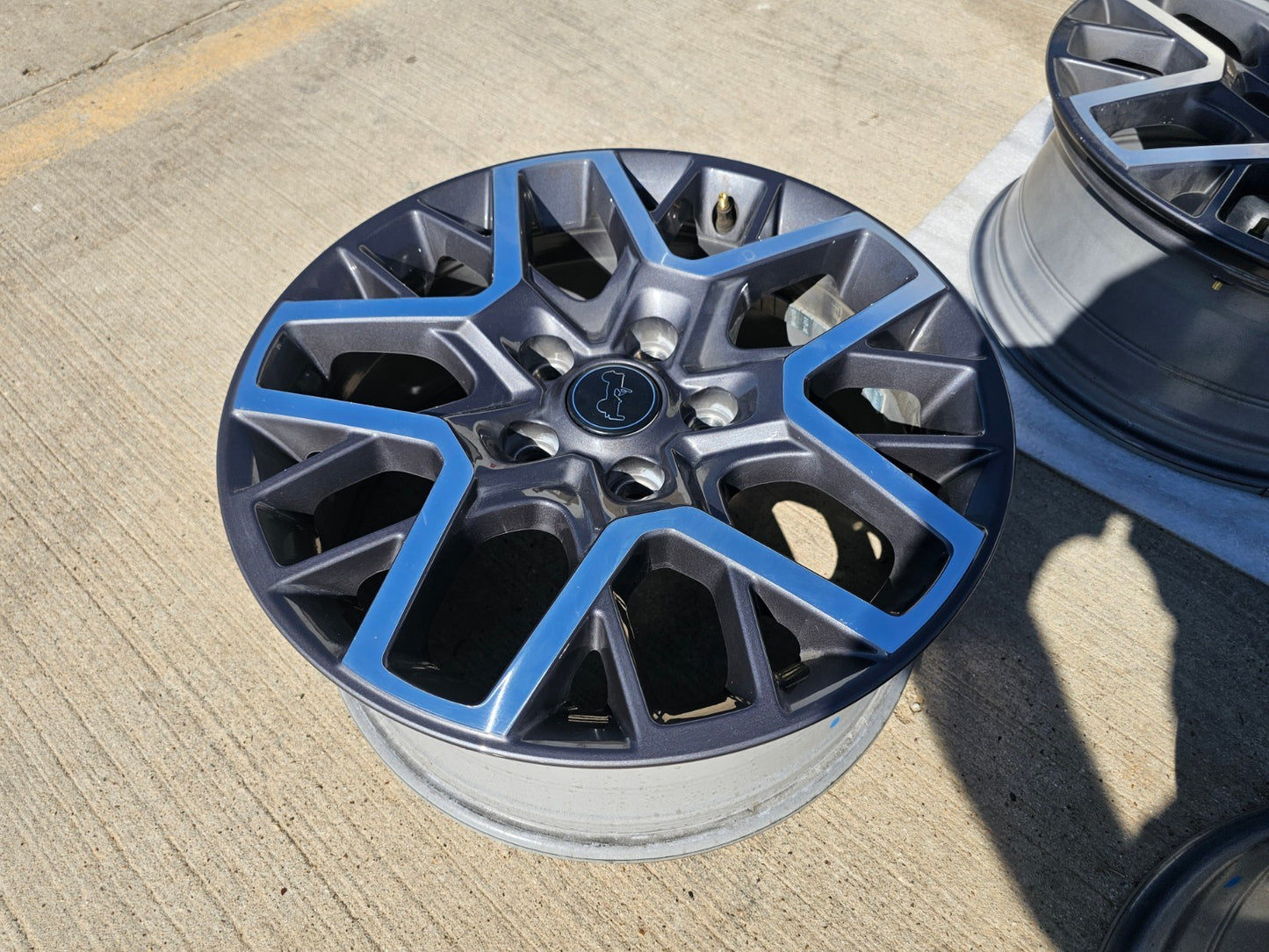 18" Jeep Wrangler Gladiator Grand Cherokee OEM 9331 wheel rim spare NEW